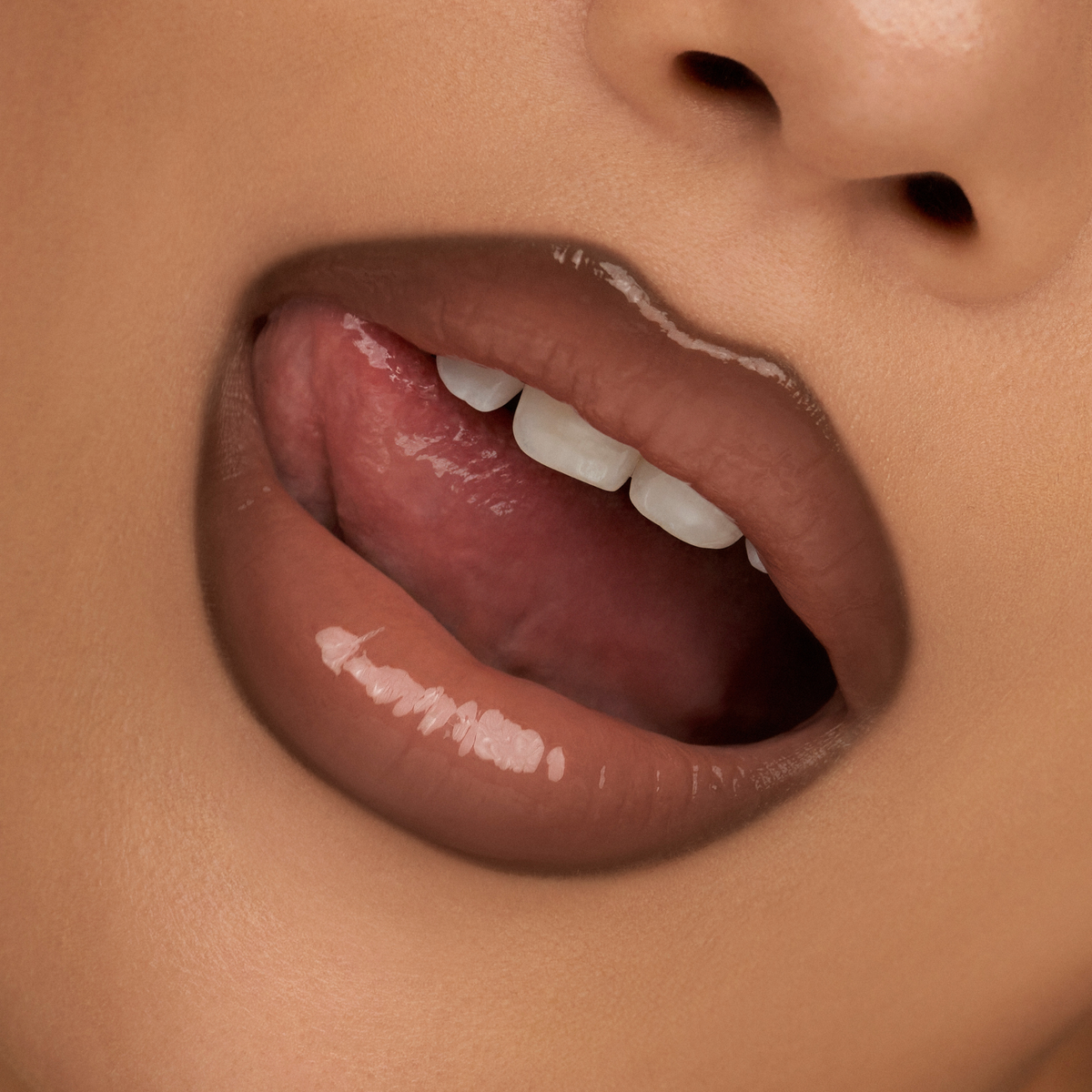 🔥Final 3 hours 75% off:LIP VOLUME HACK TRIO (3 Shades, Lip Mate Pencil & Melting Balm & Color Gloss)